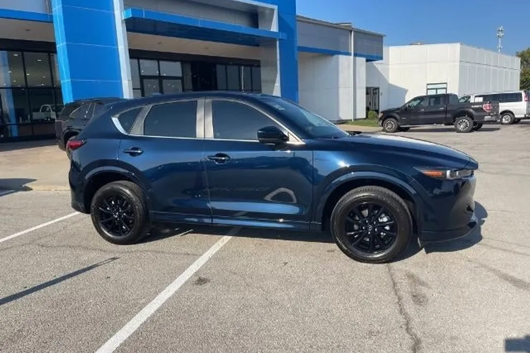 2024 Mazda CX-5 2.5 S Preferred photo 1