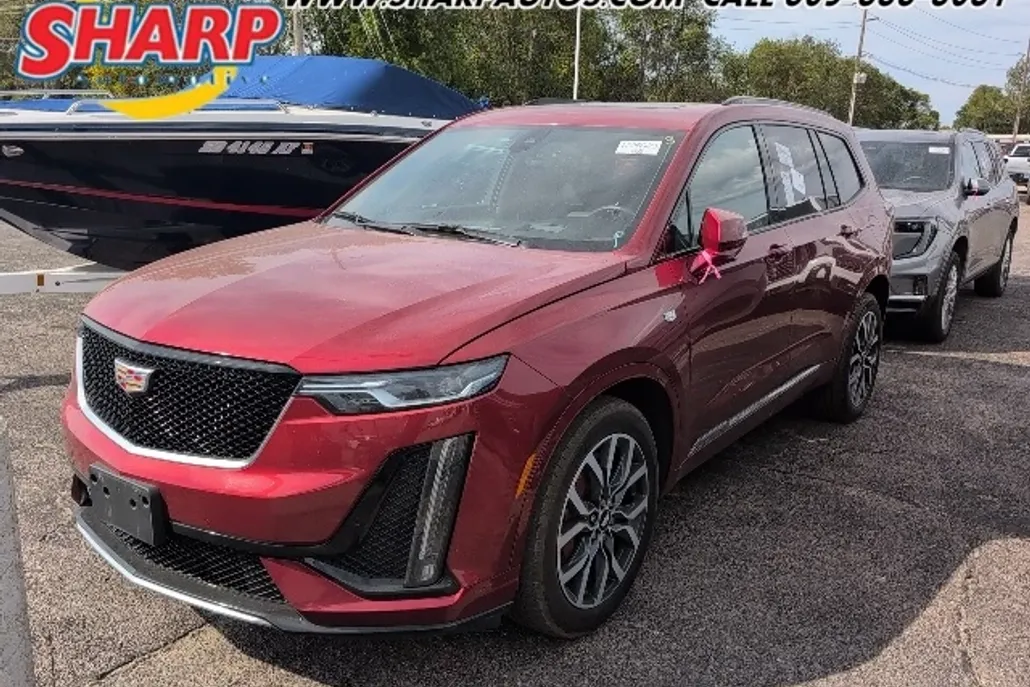 2024 Cadillac XT6 Sport photo 1