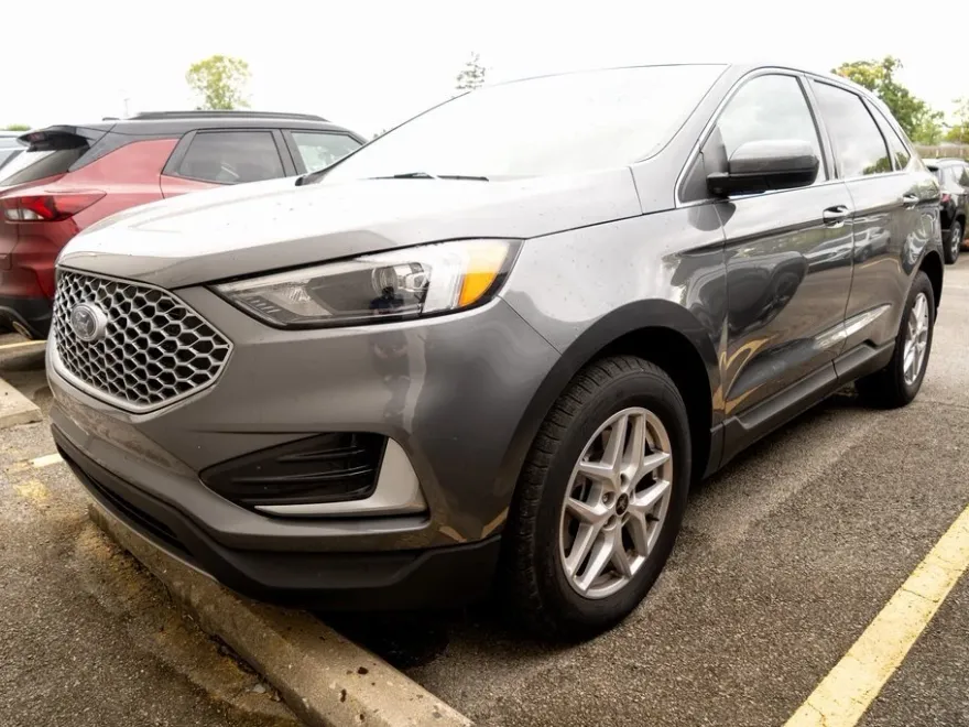 2024 Ford Edge SEL photo 1