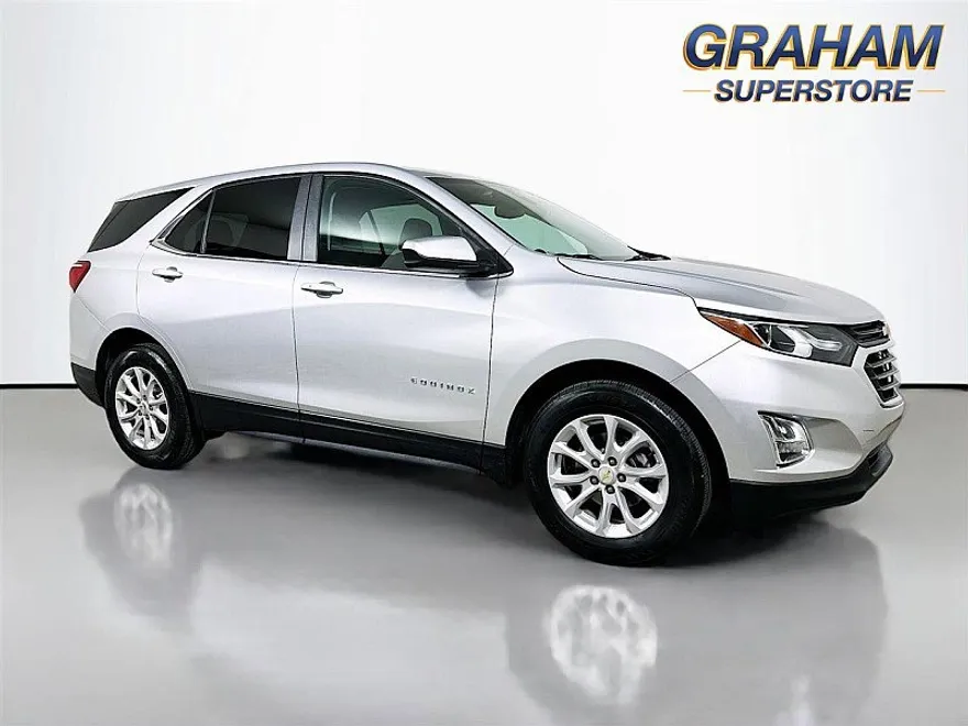 2021 Chevrolet Equinox LT photo 1