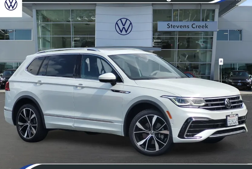 2023 Volkswagen Tiguan SEL R-Line Black photo 1