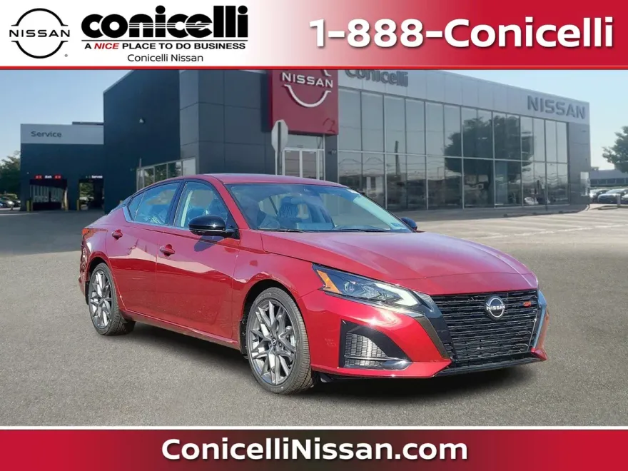 2024 Nissan Altima SR photo 1