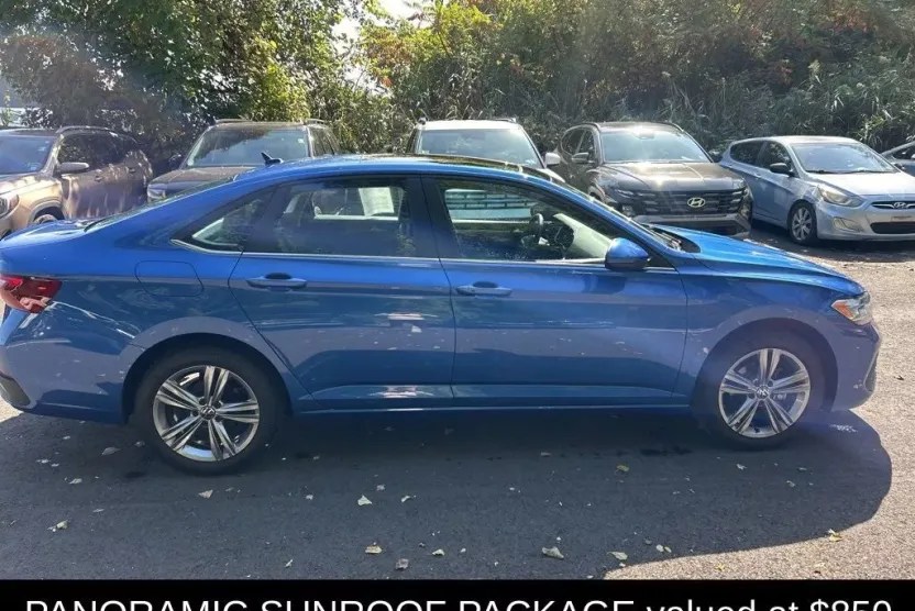 2022 Volkswagen Jetta 1.5T SE photo 1