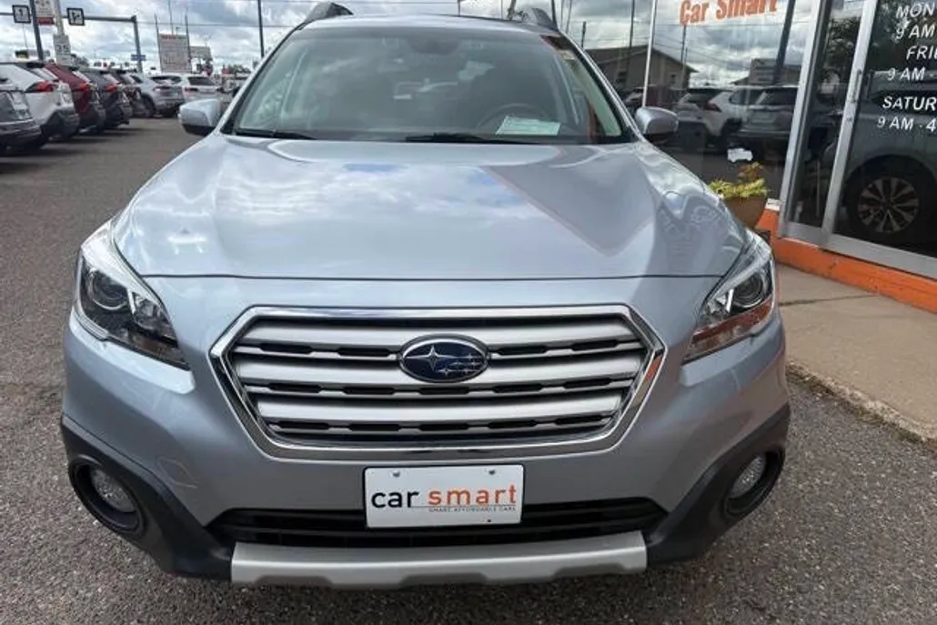 2017 Subaru Outback 2.5i Limited photo 1