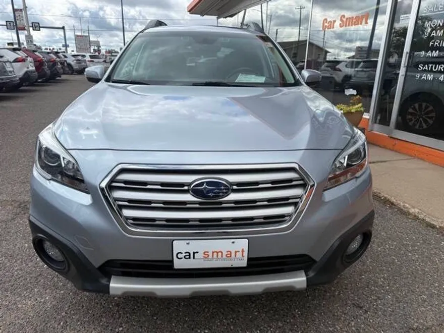 2017 Subaru Outback 2.5i Limited photo 1