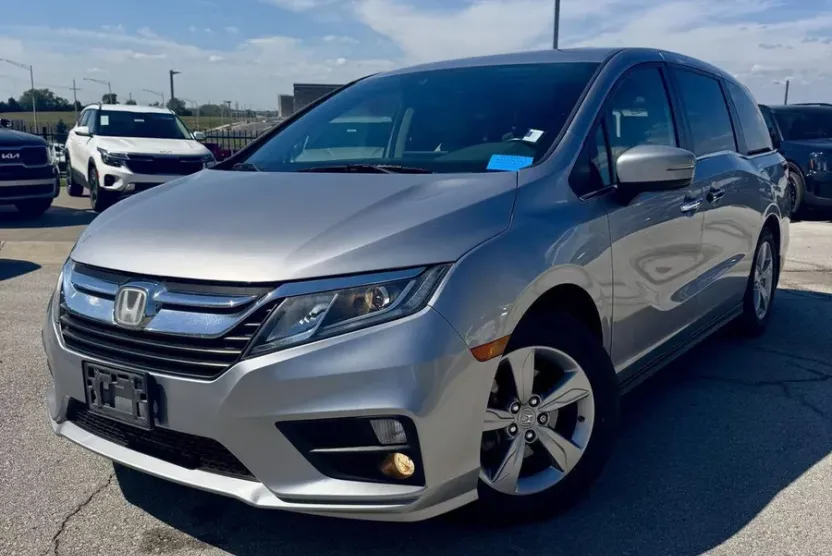 2019 Honda Odyssey EX-L photo 1