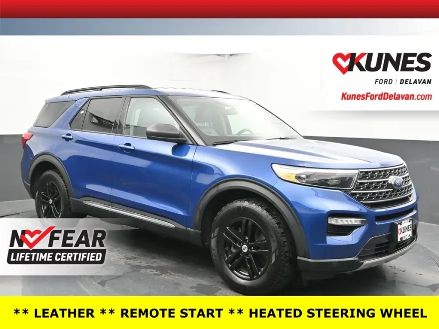 2023 Ford Explorer XLT photo 1