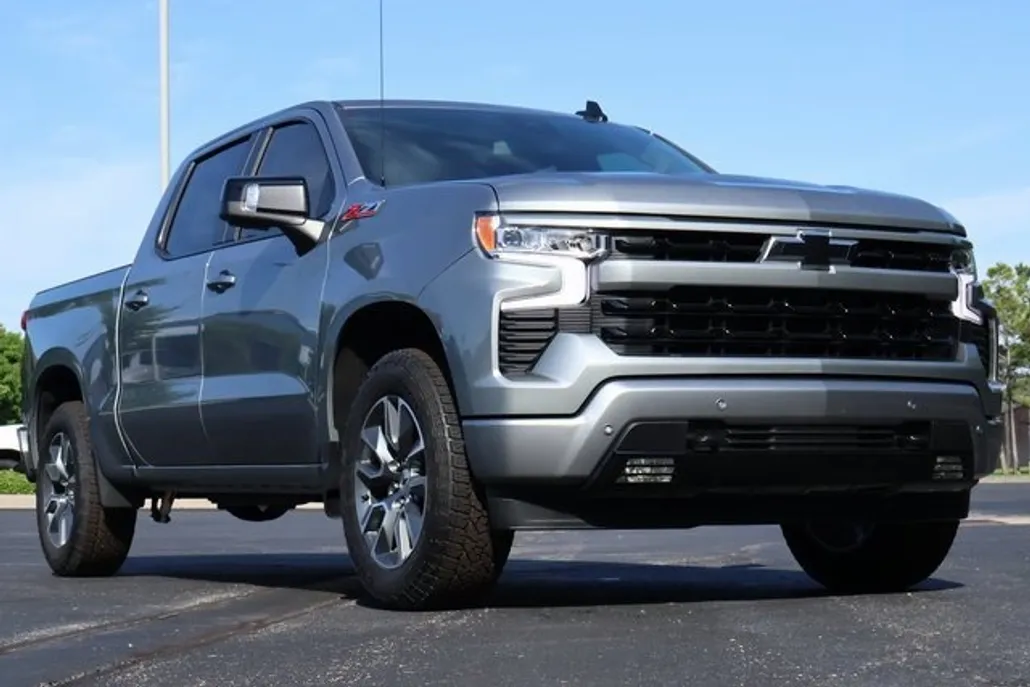 2025 Chevrolet Silverado 1500 RST photo 1