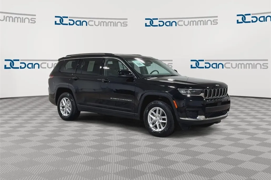 2021 Jeep Grand Cherokee Laredo photo 1