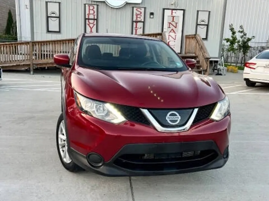 2019 Nissan Rogue Sport S photo 1