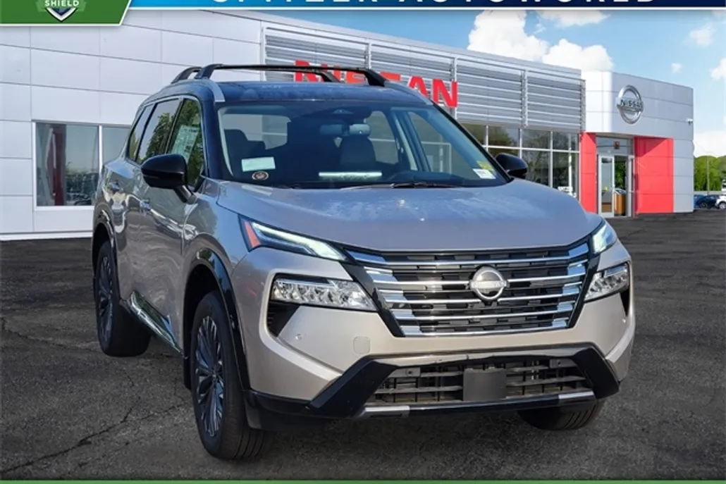 2025 Nissan Rogue Platinum photo 1