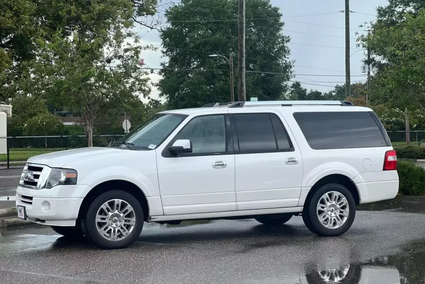 2014 Ford Expedition EL Limited photo 1