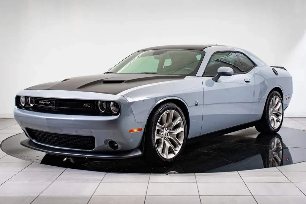 2020 Dodge Challenger R/T Scat Pack photo 1
