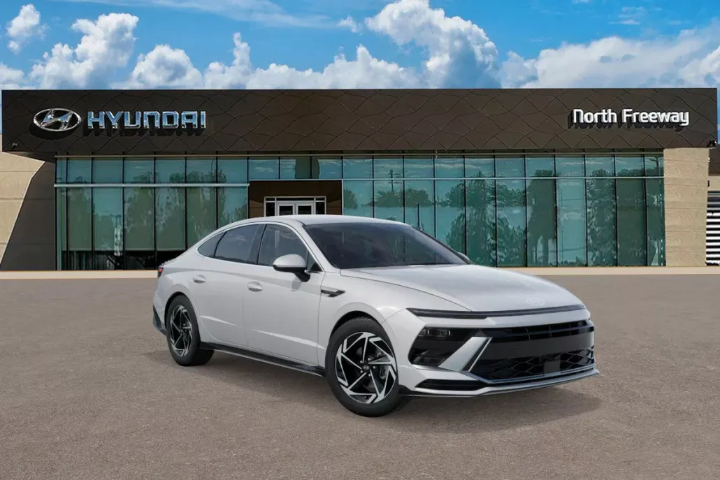 2026 Hyundai Sonata SEL Sport photo 1