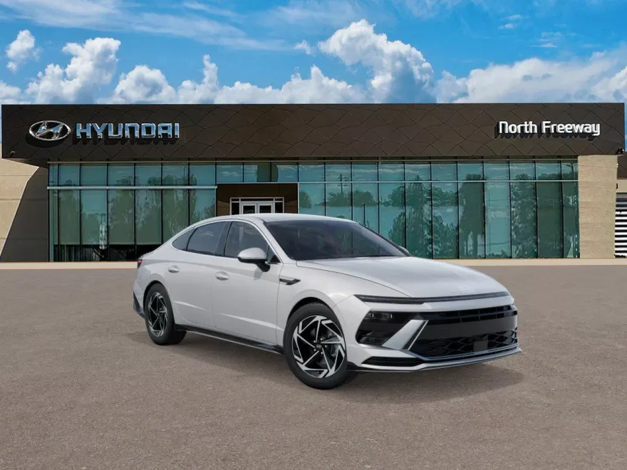 2026 Hyundai Sonata SEL Sport photo 1
