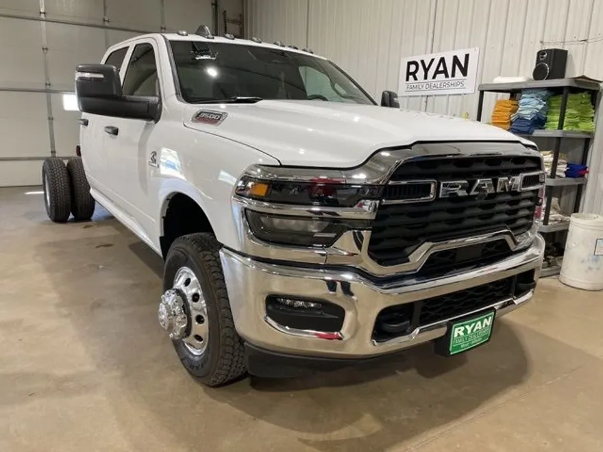 2025 Ram 3500 Tradesman photo 1