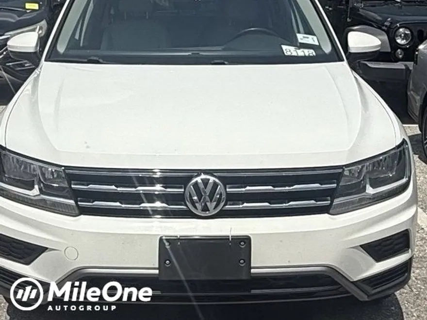 2022 Volkswagen Tiguan S photo 1