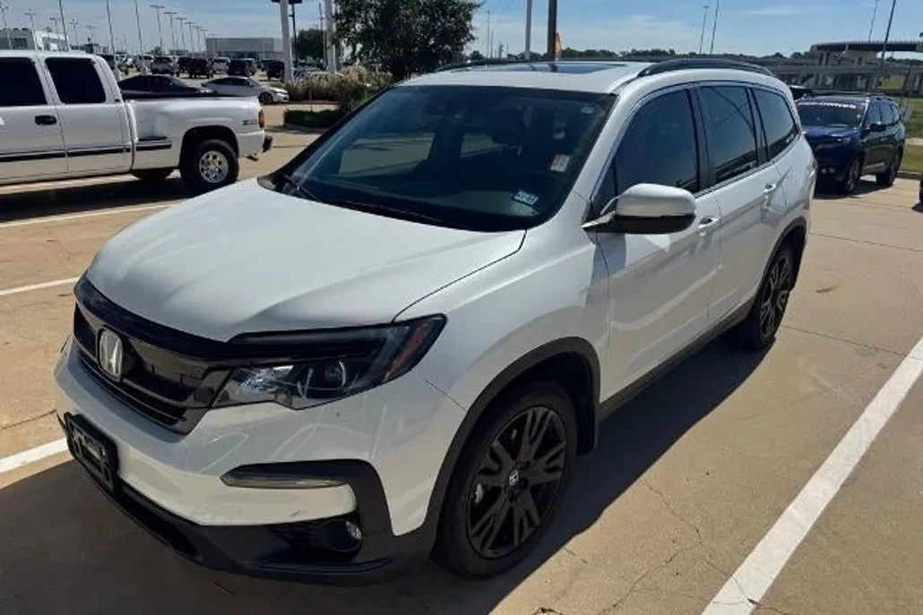 2022 Honda Pilot Special Edition photo 1