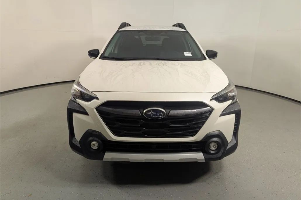 2023 Subaru Outback Limited photo 1