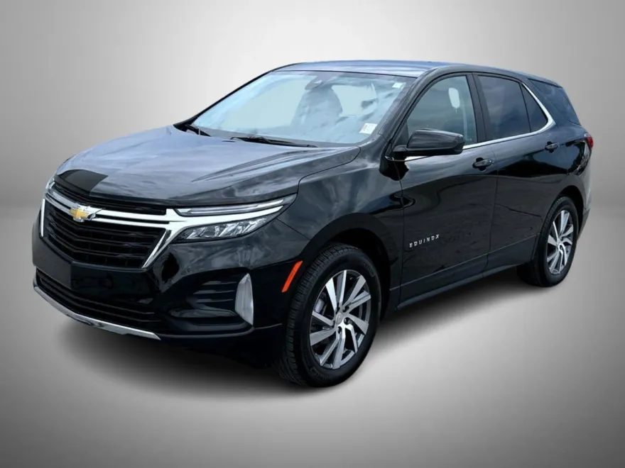 2023 Chevrolet Equinox LT photo 1