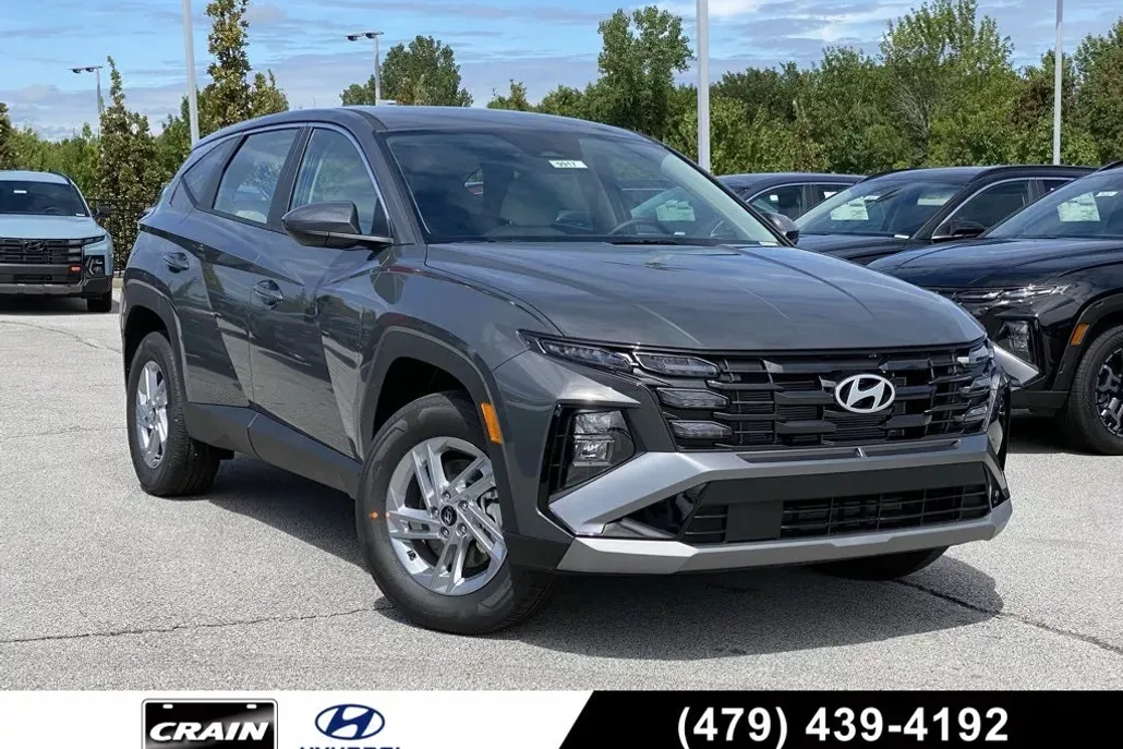 2025 Hyundai Tucson SE photo 1