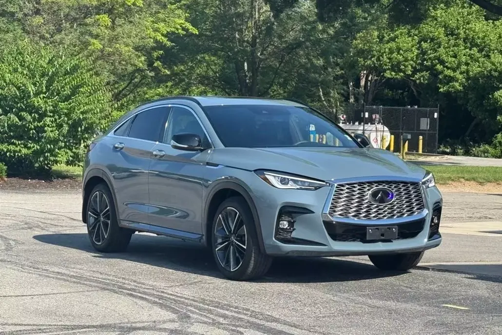 2025 Infiniti QX55 Luxe photo 1