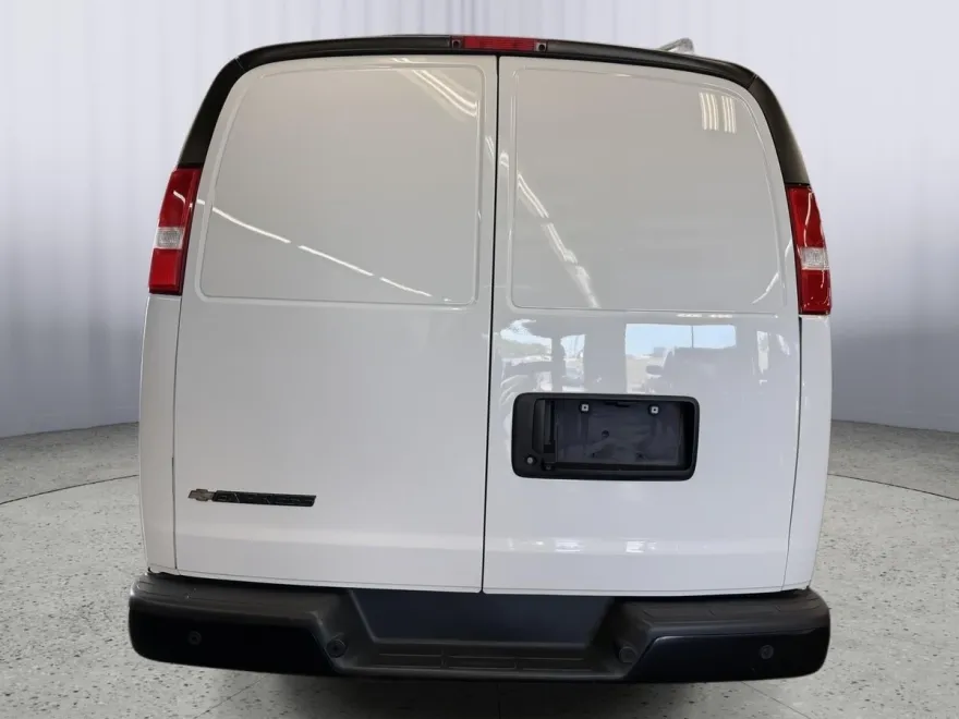 2020 Chevrolet Express Cargo 2500 photo 1
