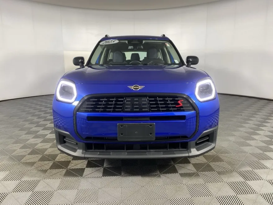2025 Mini Cooper S ALL4 photo 1