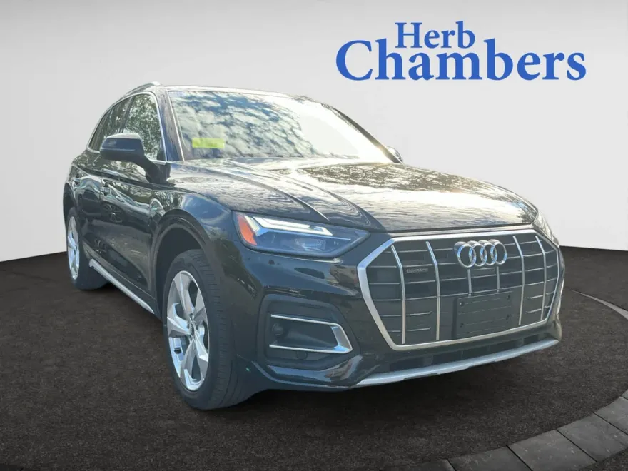 2021 Audi Q5 Premium Plus photo 1