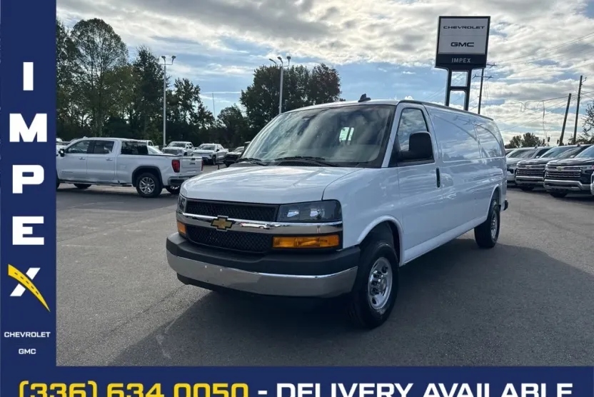 2025 Chevrolet Express 3500 Work Van photo 1