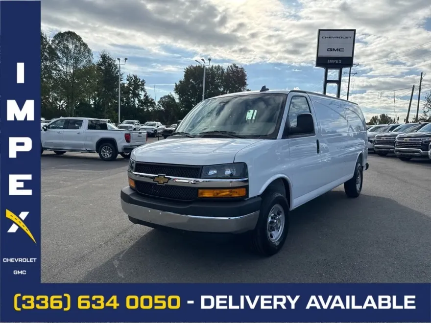 2025 Chevrolet Express 3500 Work Van photo 1