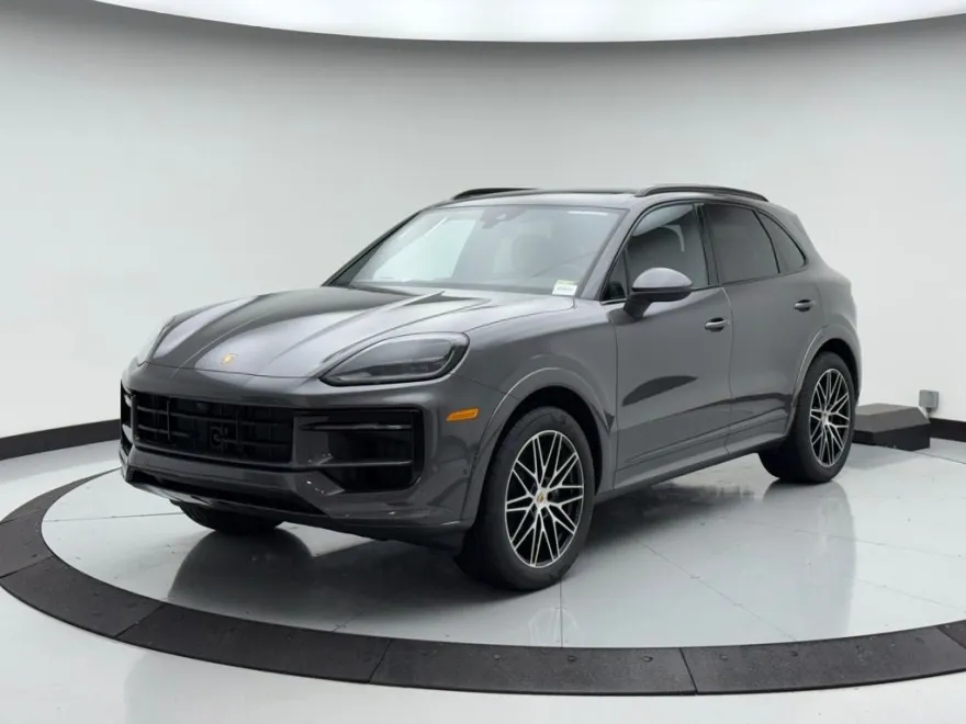 2025 Porsche Cayenne Base photo 1
