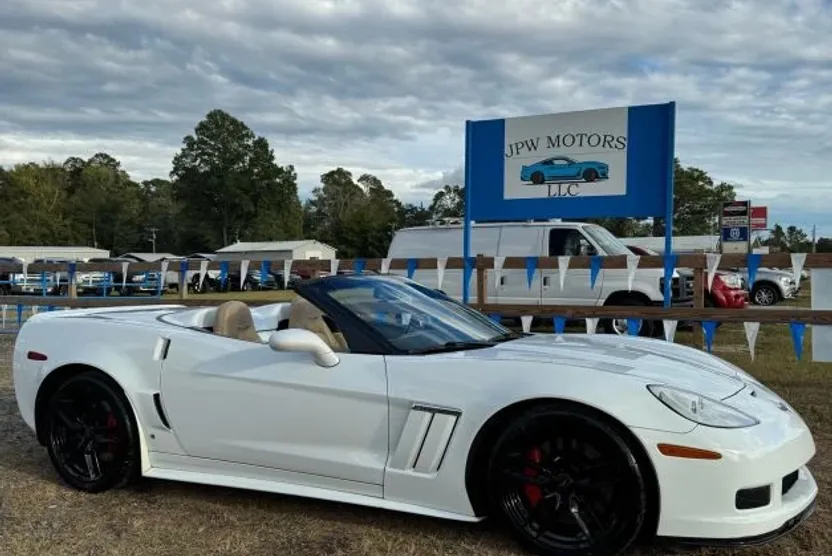 2010 Chevrolet Corvette Grand Sport Convertible photo 1