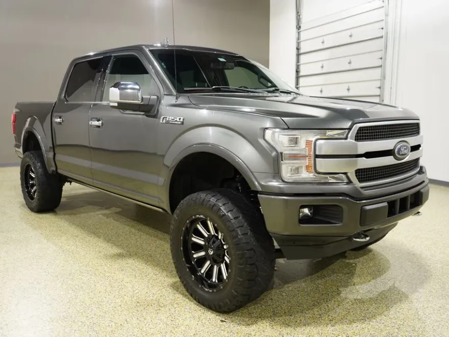 2019 Ford F-150 Platinum photo 1