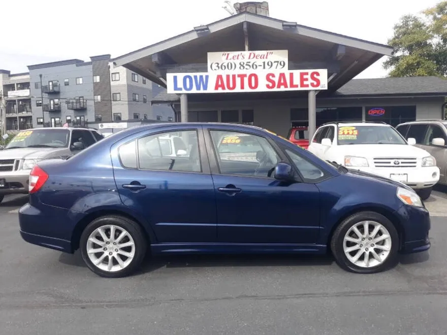 2009 Suzuki SX4 photo 1
