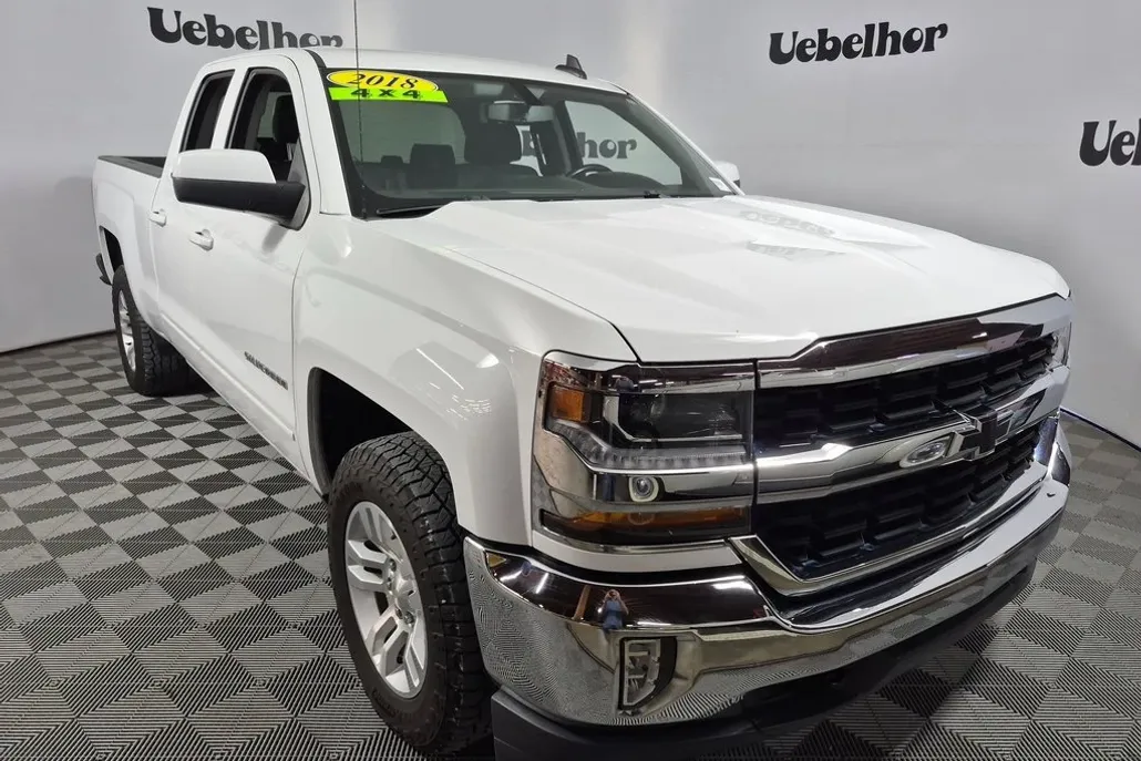 2018 Chevrolet Silverado 1500 LT photo 1