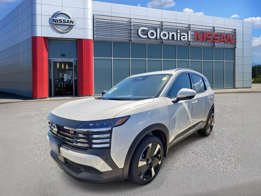2025 Nissan Kicks SR photo 1