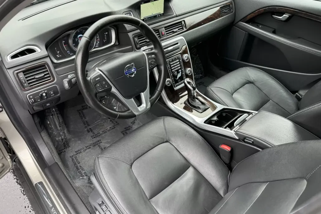 2016 Volvo XC70 T5 Premier photo 1