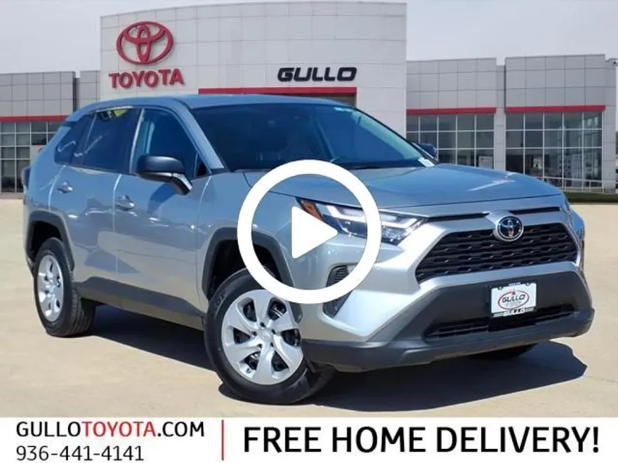 2024 Toyota RAV4 LE photo 1
