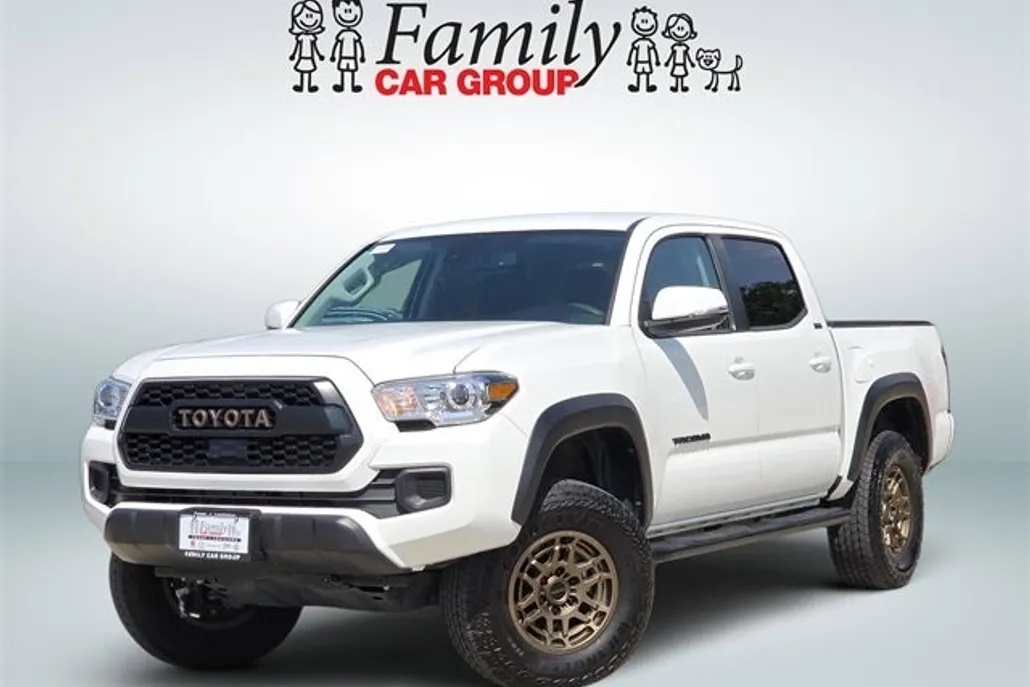 2023 Toyota Tacoma Trail Edition V6 photo 1