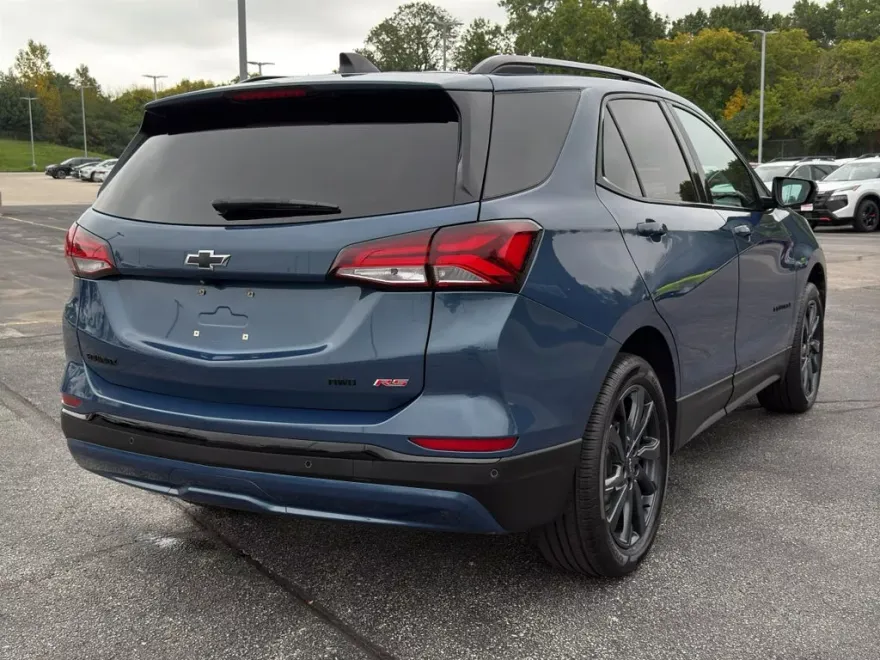 2024 Chevrolet Equinox RS photo 1
