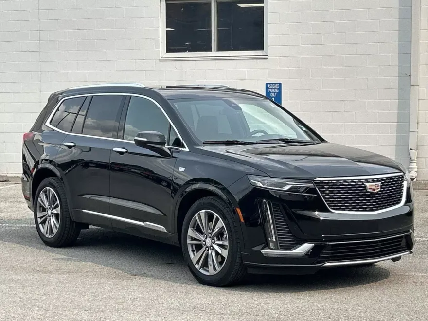 2025 Cadillac XT6 Premium Luxury photo 1