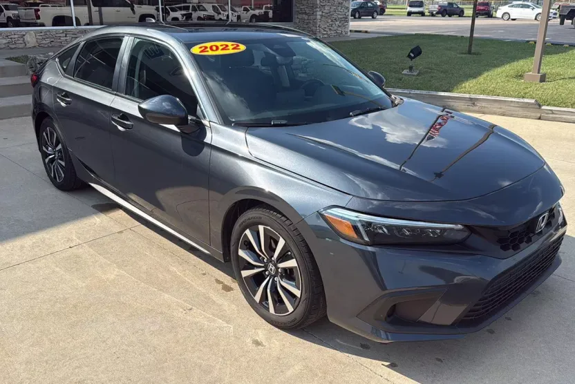 2022 Honda Civic EX-L photo 1