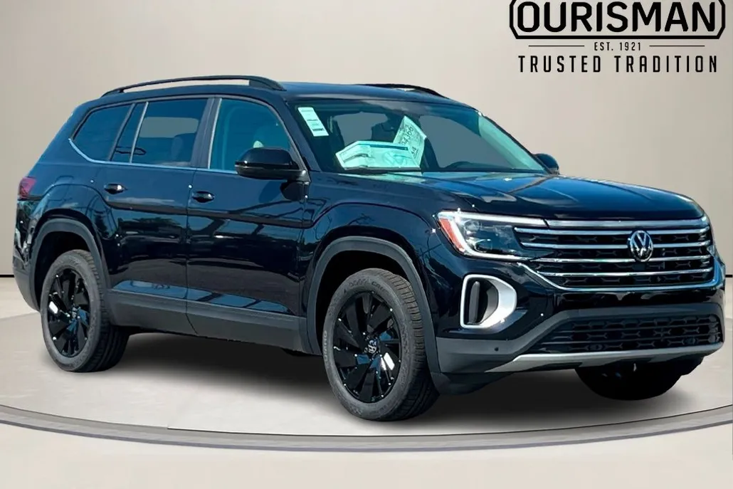 2026 Volkswagen Atlas SE Technology photo 1