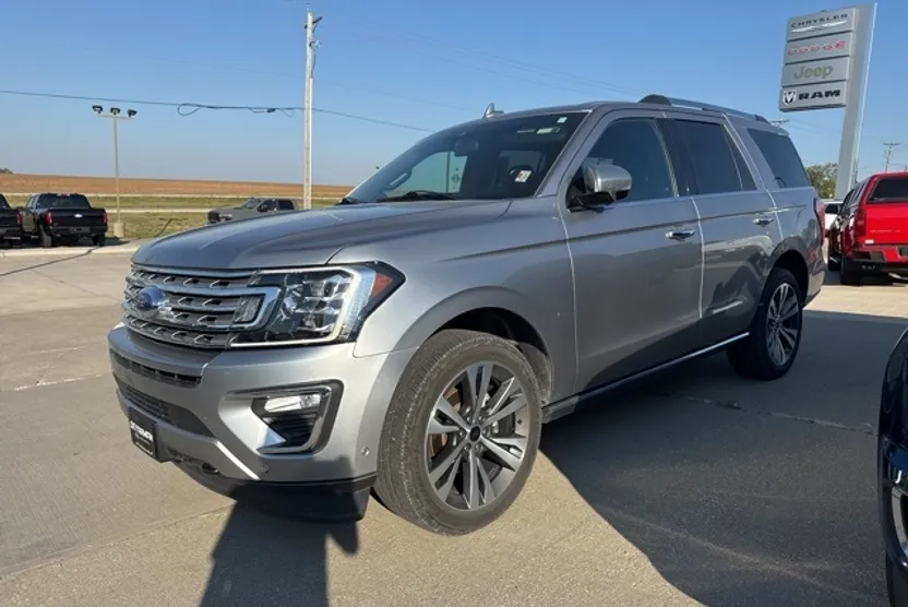 2021 Ford Expedition Limited photo 1