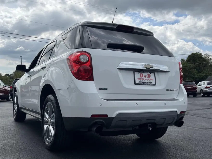 2011 Chevrolet Equinox LTZ photo 1