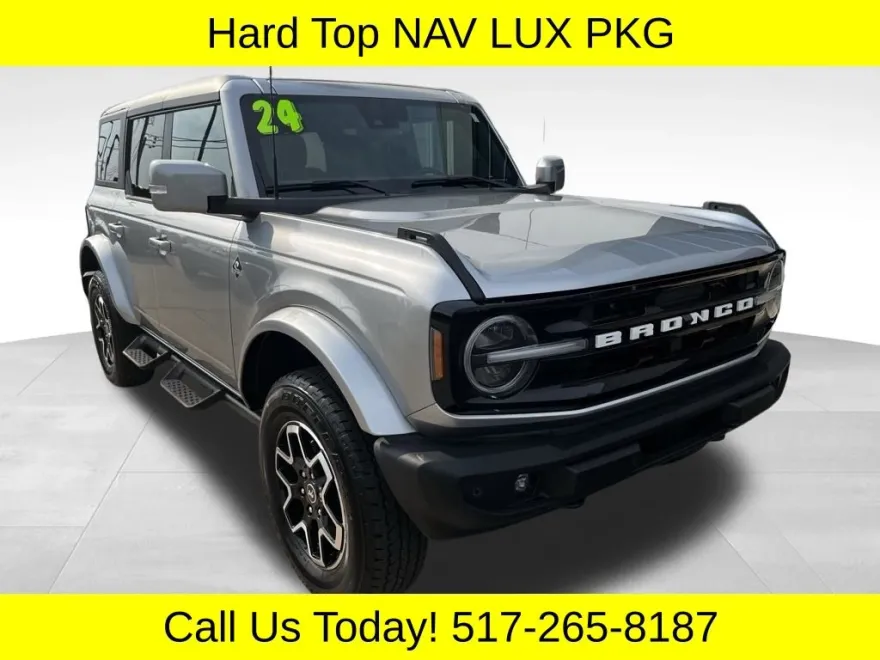 2024 Ford Bronco Outer Banks photo 1