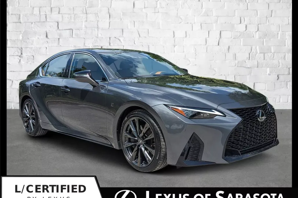 2024 Lexus IS 350 F SPORT photo 1