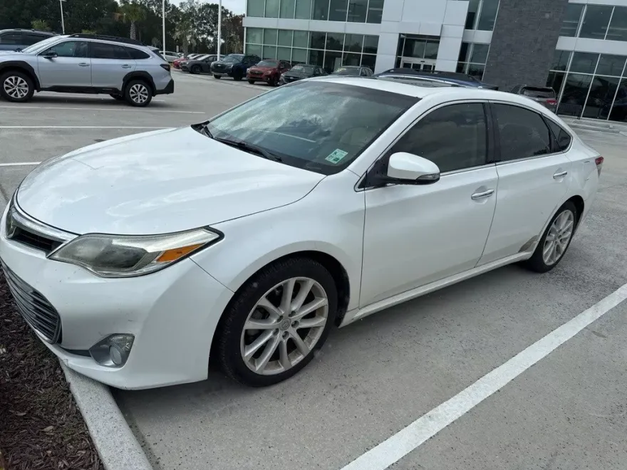 2014 Toyota Avalon XLE photo 1