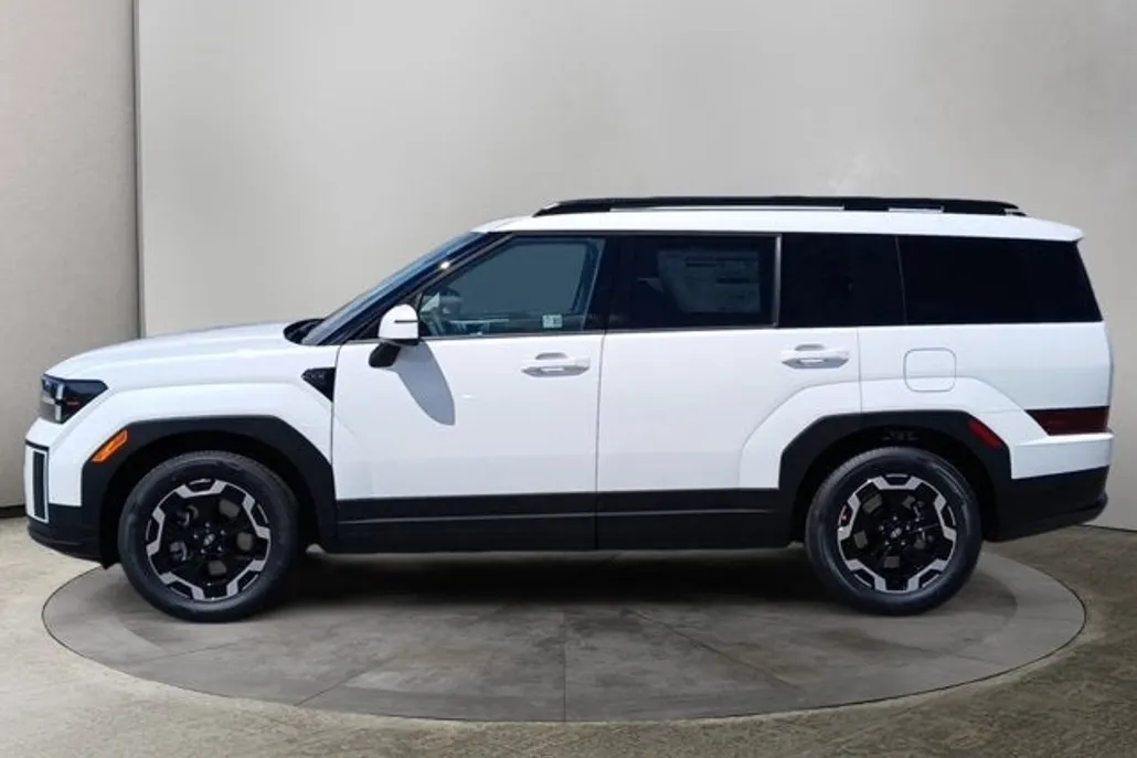2026 Hyundai Santa Fe SEL photo 1